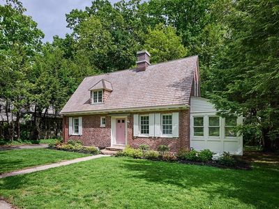 43 Woodlawn Ave