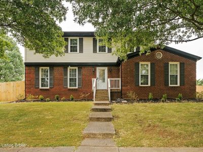 8215 Thornwood Rd