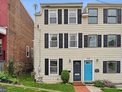 102 Cedar Ave