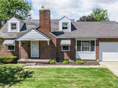 1221 Irving Ave