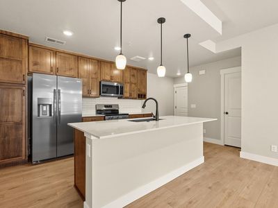 4260 Vulcan Creek Dr #207