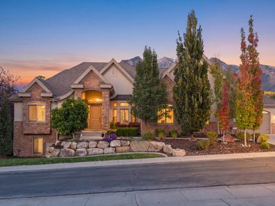 7939 S Royal Creek Cv E