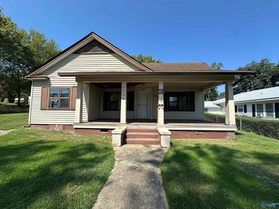 1528 Rayburn Ave