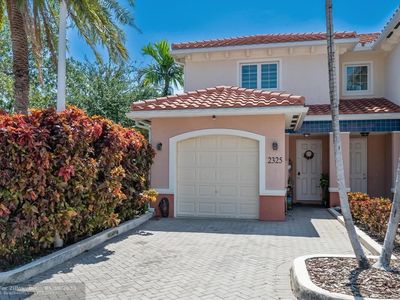 Property at 2325 SE 5th St, Pompano Beach, FL