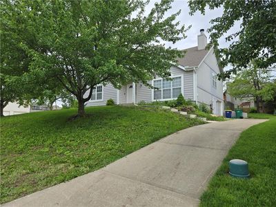 2128 SW British Dr
