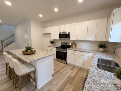 1570 Solitude Ct