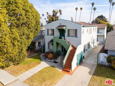 4246 3rd Ave