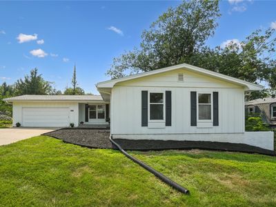 327 Parkland Dr SE