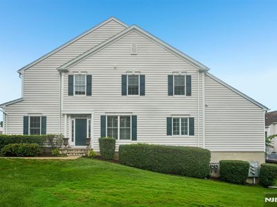 2 Constitution Ln #1501