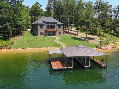 110 Estes Pointe Dr
