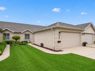 35251 Silver Maple Dr