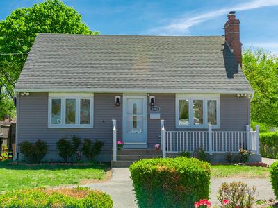 1069 Brookdale Avenue