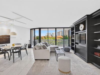 1000 Island Blvd APT 405