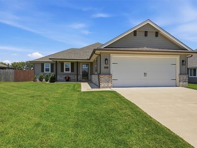 111 Mustang Dr