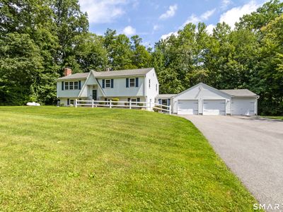 18 Crestwood Drive