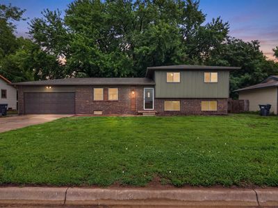 1124 N Country Acres Ave