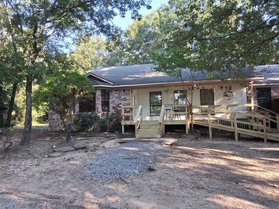 2795 E Mountain Rd