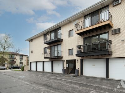 10323 Mayfield Ave APT 2D