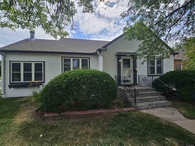 2541 Main St