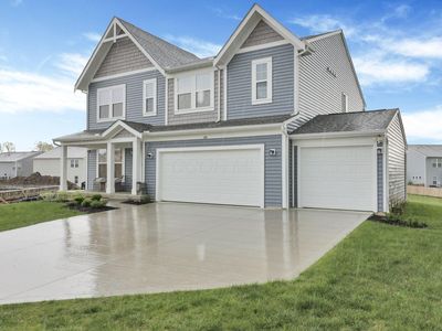 400 Waterlily Ln