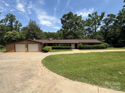 223 Forest Dr W