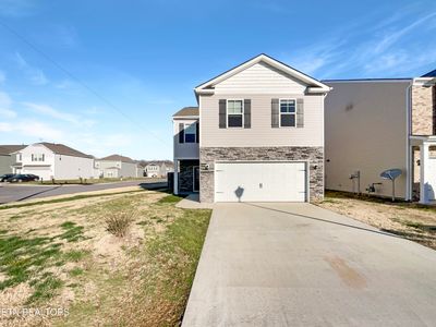 8 Ivy Ct