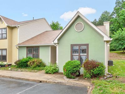 598 Pebblecreek Ct