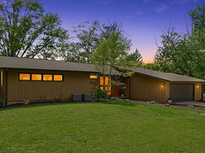 1010 Parkview Dr