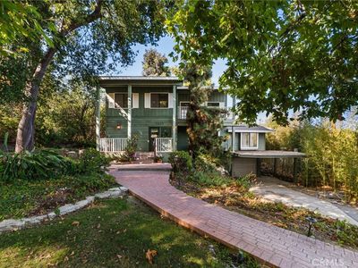 2470 N Euclid Ave