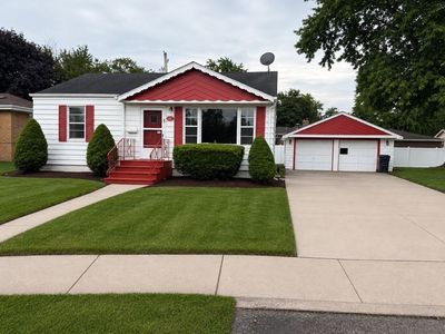 Property at 627 E 160th Ct, South Holland, IL
