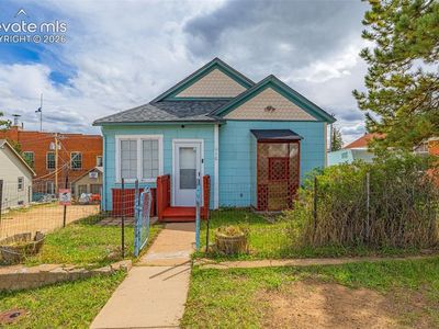 110 W Carr Ave