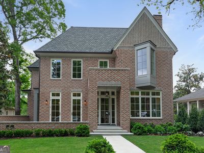 27 Maddox Dr NE