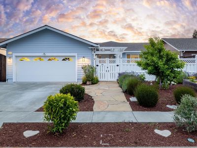 3723 Crestview Drive