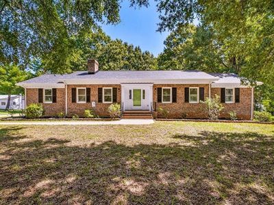 124 Clydes Dr