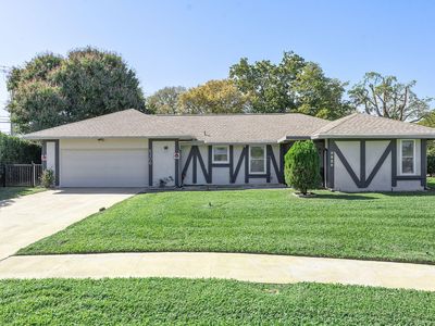 6206 E Springdale Way