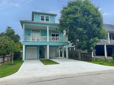 922 Elm Rd
