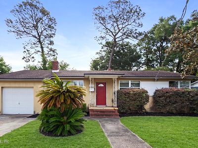 6325 MERCER Circle W