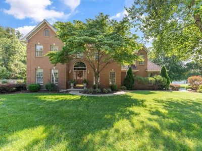 102 Rosewood Ln