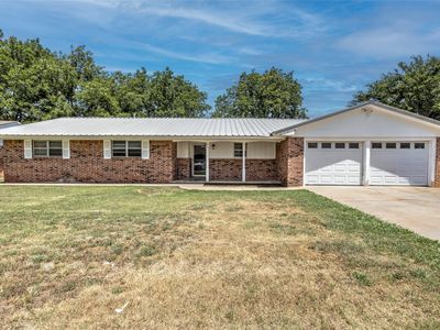 Property at 610 E Monroe St, Waurika, OK