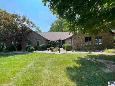 Property at 1221 E Brentwood Ln, Clinton, IN