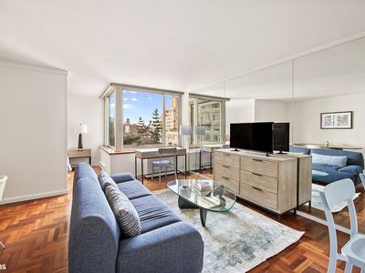 2373 Broadway APT 1509