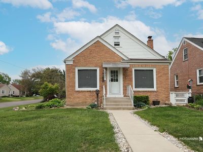 2431 W Ridgeland Ave
