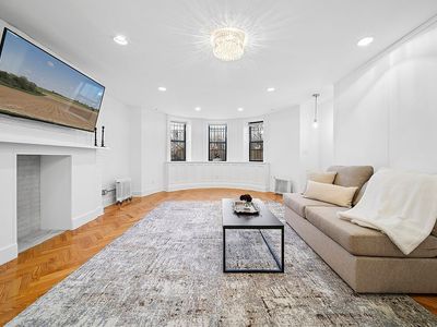 293 Riverside Dr #1AB