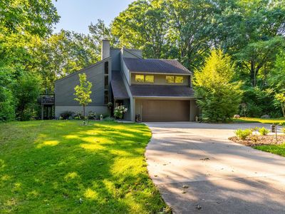 10014 Saint Clairs Retreat