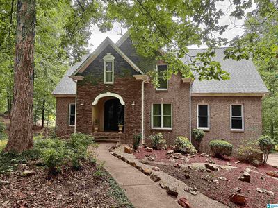 300 Twelve Oaks Cir