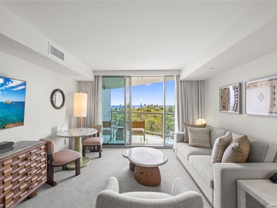 223 Saratoga Rd #807