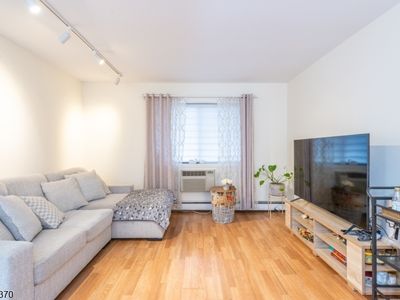 245 Anderson St #1A