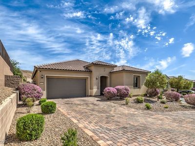 3486 Molinos Dr