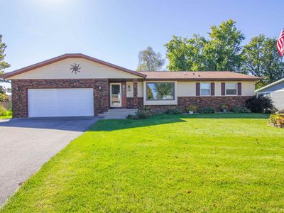 Property at 532 Santa Maria Dr, Arlington, WI