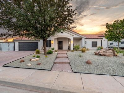 621 N Palm Cir